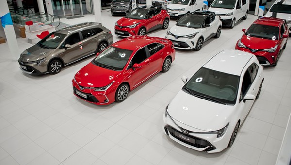 Luksusowe centrum Toyoty i Lexusa w Krakowie