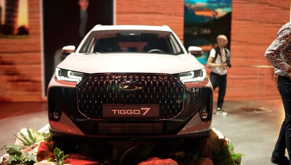 Segment C czekał na takie auto! Kompaktowy SUV wjechał do Polski bez kompleksów