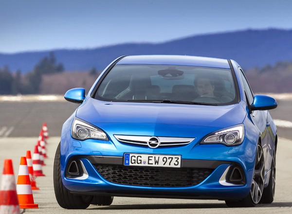 Opel Astra OPC: Golf GTI może się bać