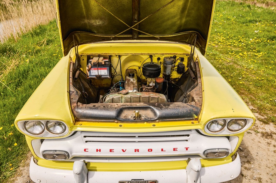 Chevrolet Apache 3234 Fleetside