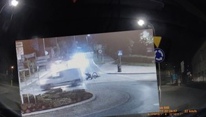 Na miejscu kolizji policjanci zastali kobietę. Szybko wyszło na jaw, że to nie ona była winna