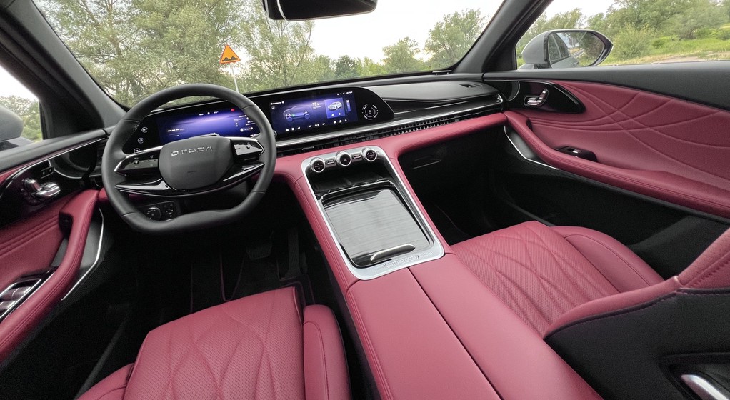 Omoda 9 Super Hybrid