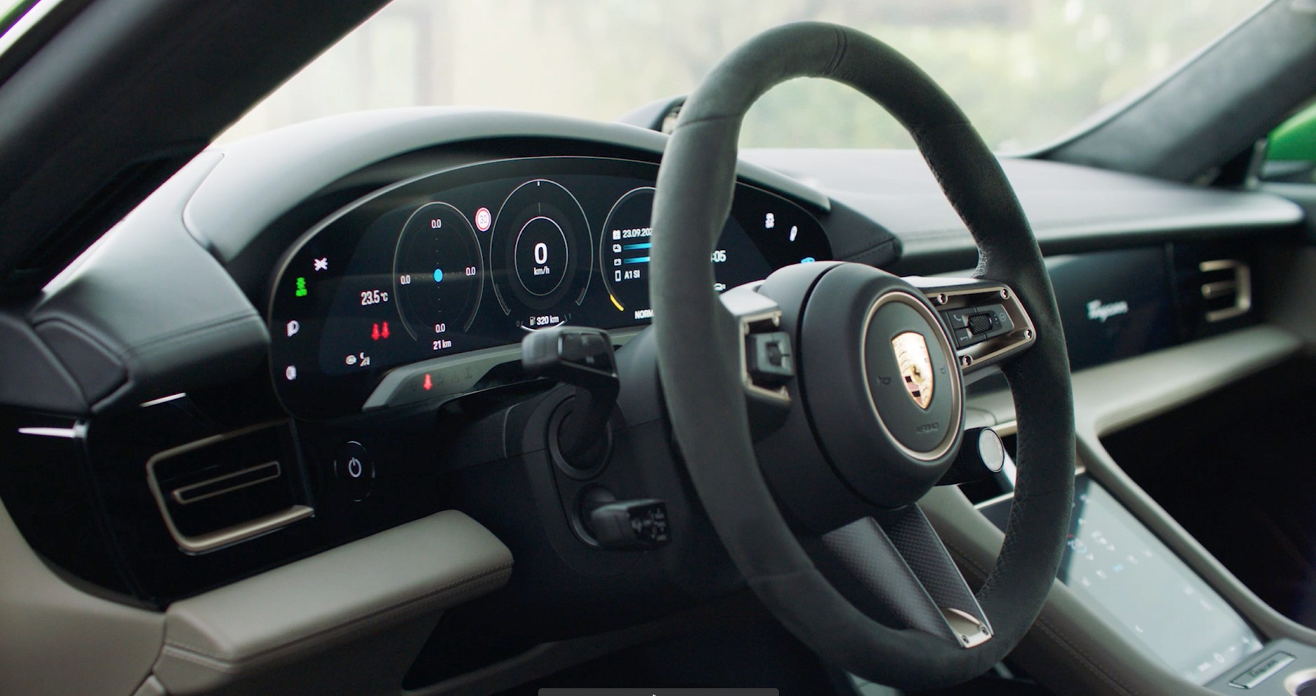 Porsche Taycan Cross Turismo