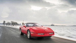 Corvette C4 ZR-1: uczyniła Amerykę znowu szybką. Pomogli Anglicy i Niemcy