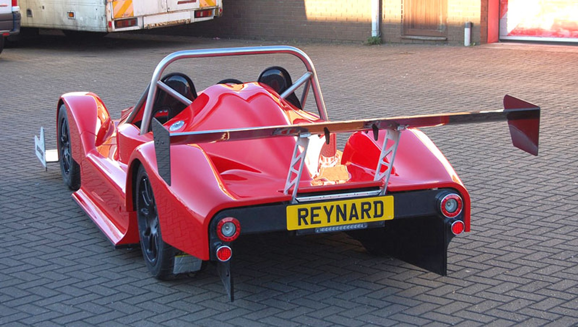 Reynard Inverter: na zawody po drogach publicznych