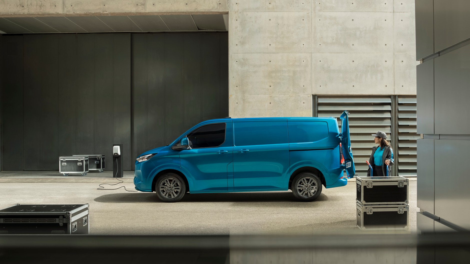 Ford E-Transit Custom