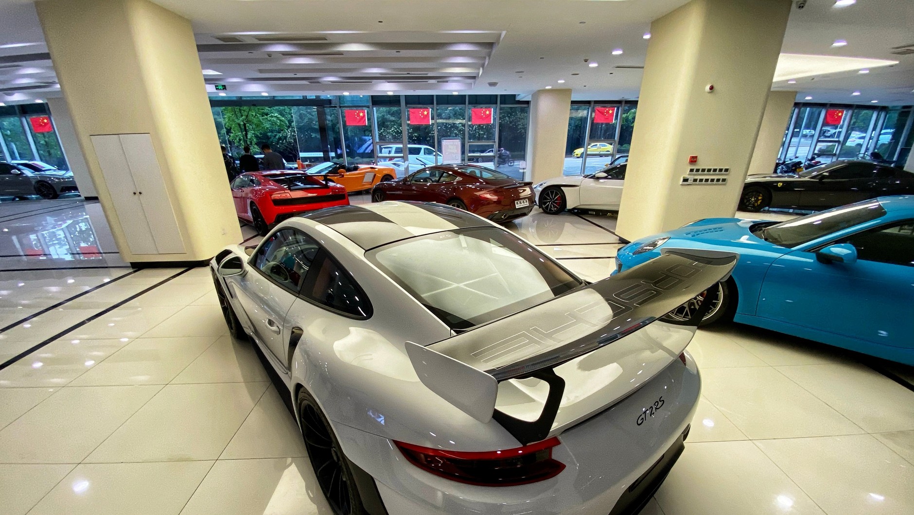 Salon Porsche w Szanghaju