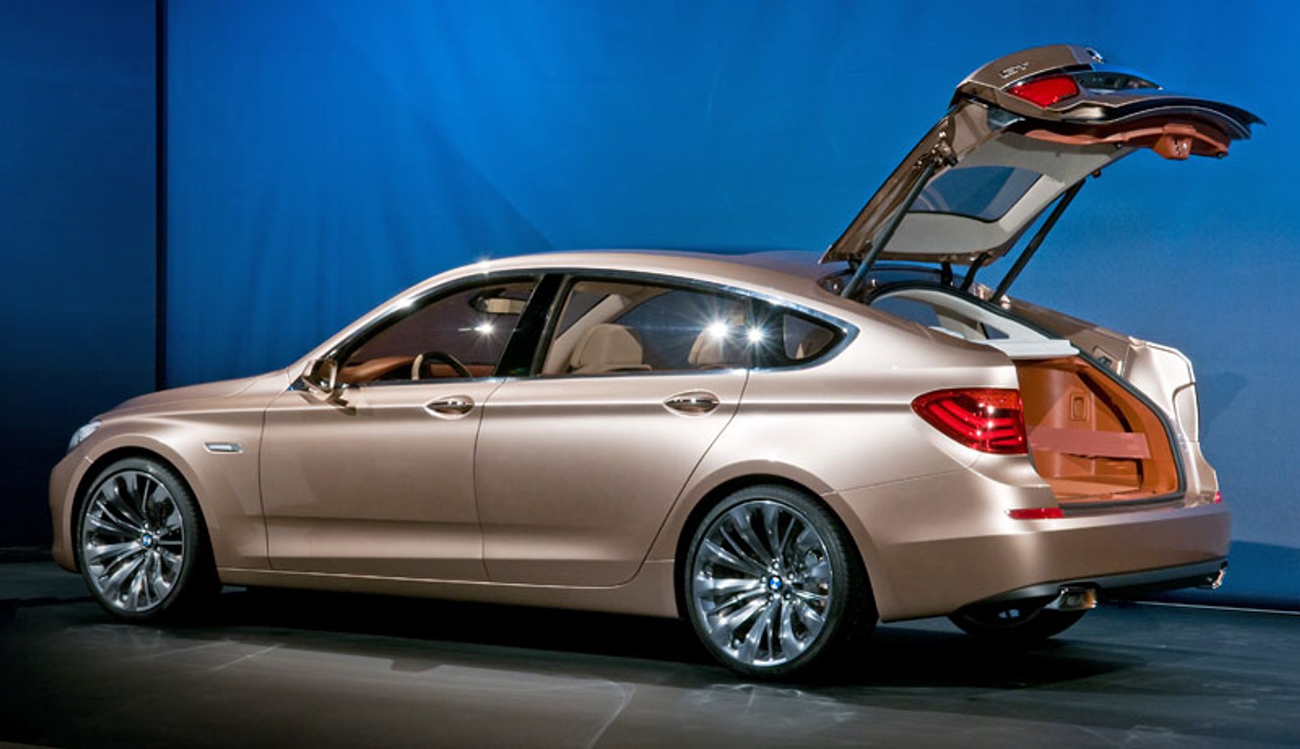 BMW Concept 5 Series Gran Turismo – kolejny nietypowy crossover z Bawarii (+ video)