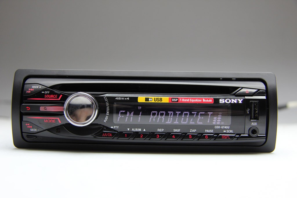 Clarion kontra Sony i Kenwood: brzmienie to nie wszystko