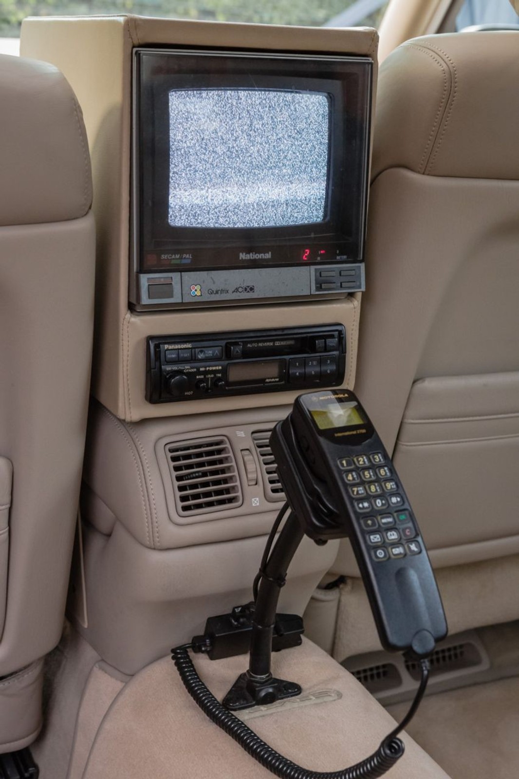 Lexus LS 400 – wyjątkowa historia wyjątkowo długiej limuzyny