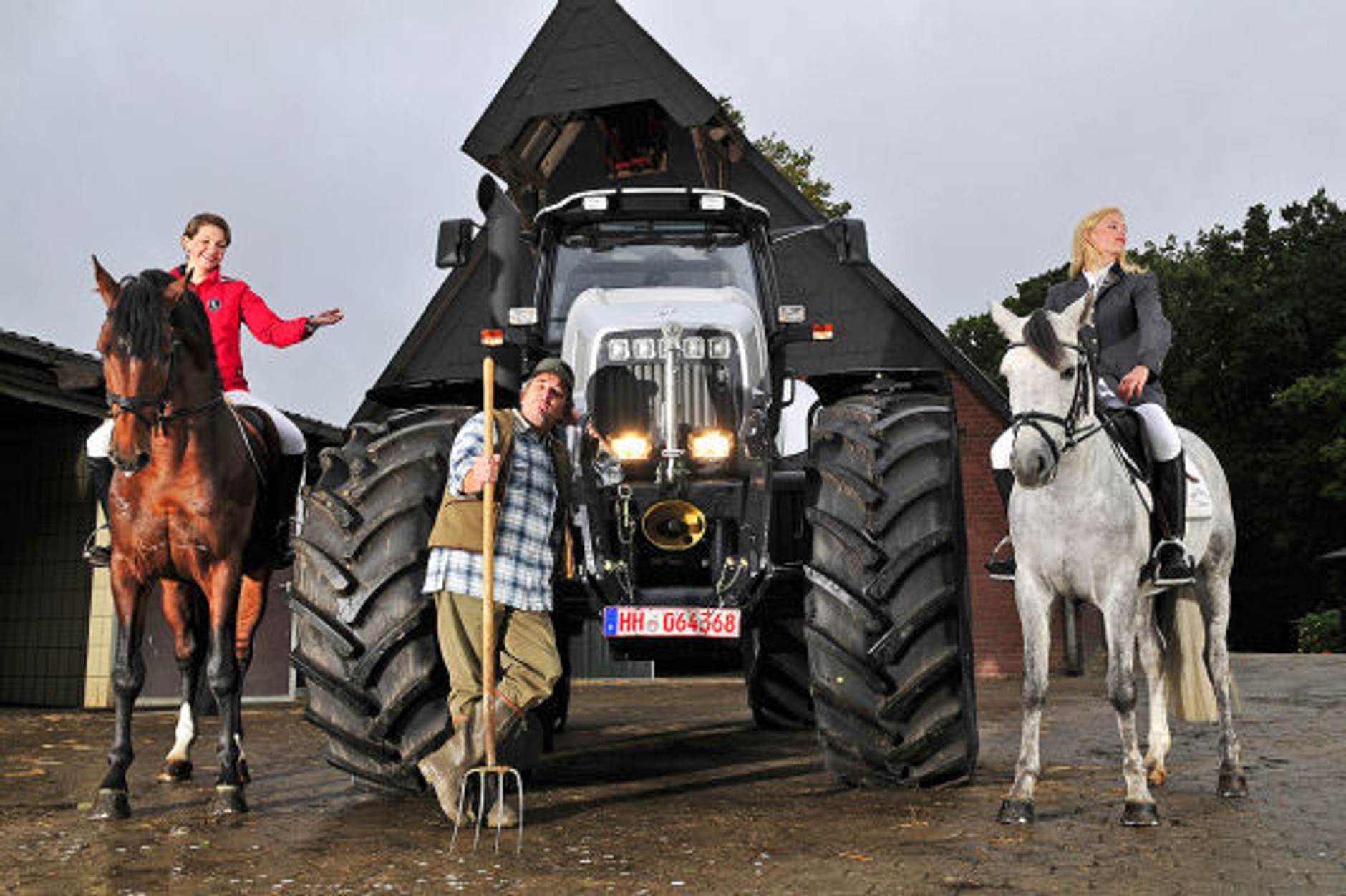 Traktor Lamborghini kontra Gallardo