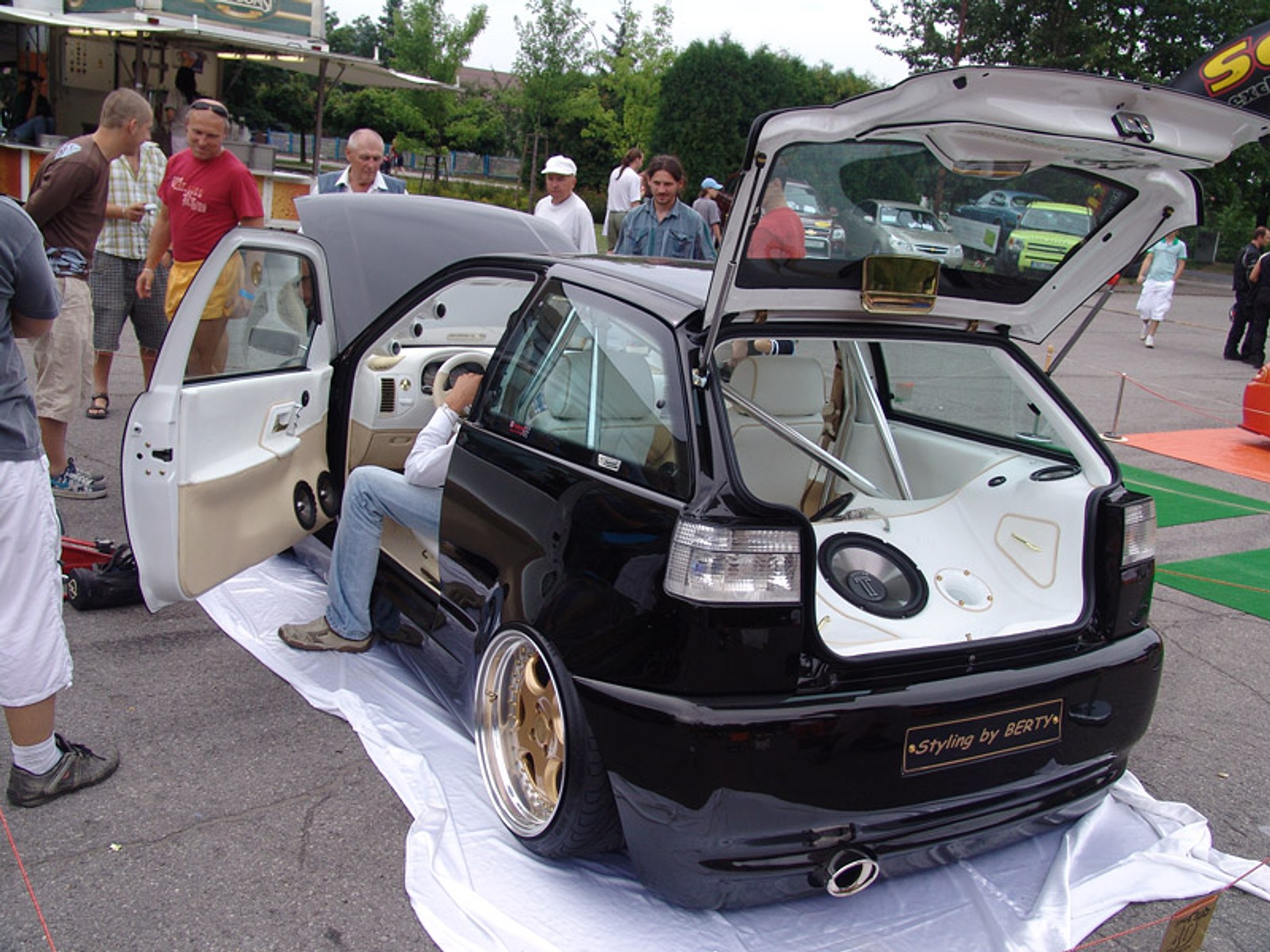 Święto tuningu w Trzyńcu (fotogaleria)