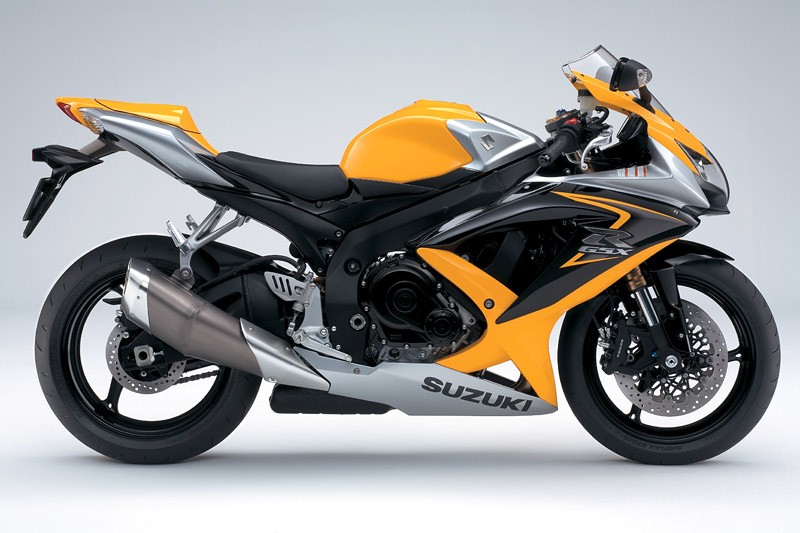 Suzuki GSX-R 600 i GSX-R 750 2008: odmłodzeni sprinterzy klasy średniej