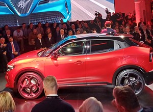 Widziałem w Mediolanie nową Alfę Romeo Milano. SUV będzie produkowany w Polsce