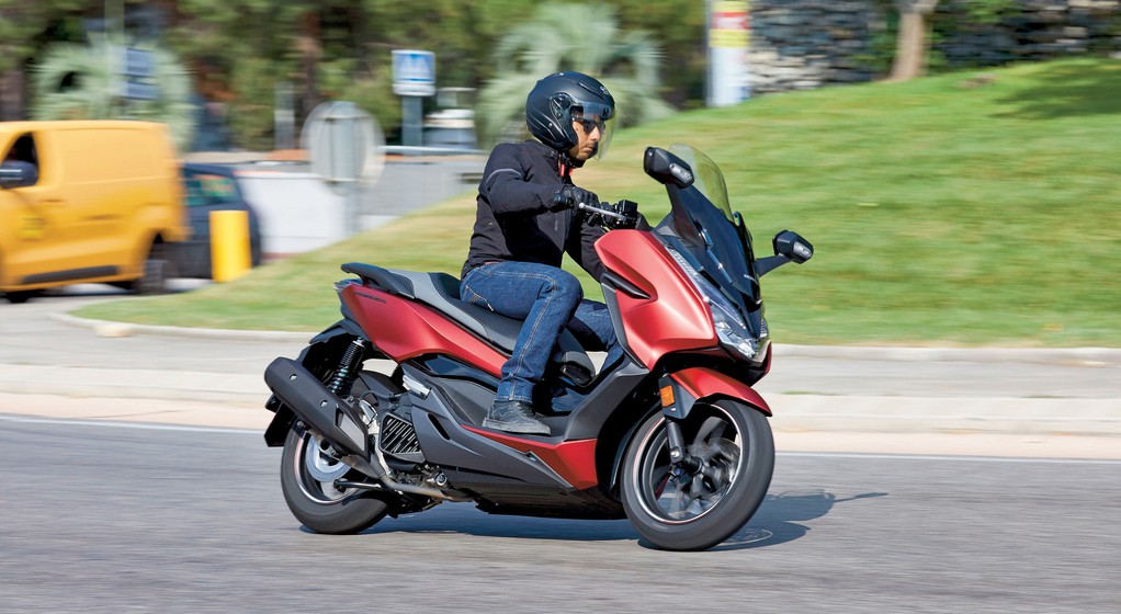 Skuter 125 ccm to motocykl