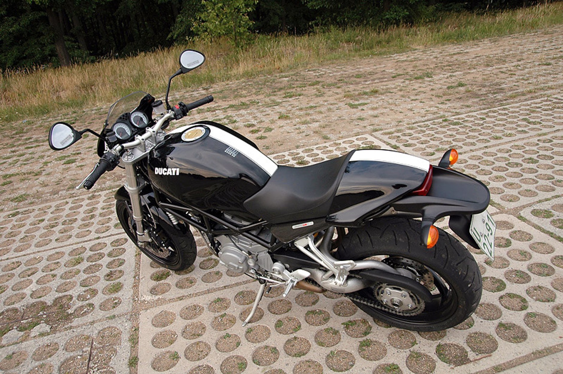 Ducati Monster S2R 1000: stary znajomy (test)