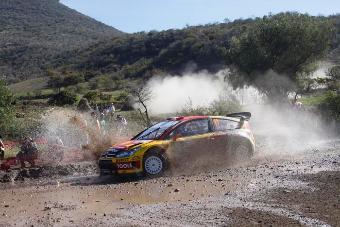 Rajd Meksyku 2010: faworyci za Petterem Solbergiem - Loeb ucieka, Hirvonen próbuje gonić (relacja z 2. etapu)