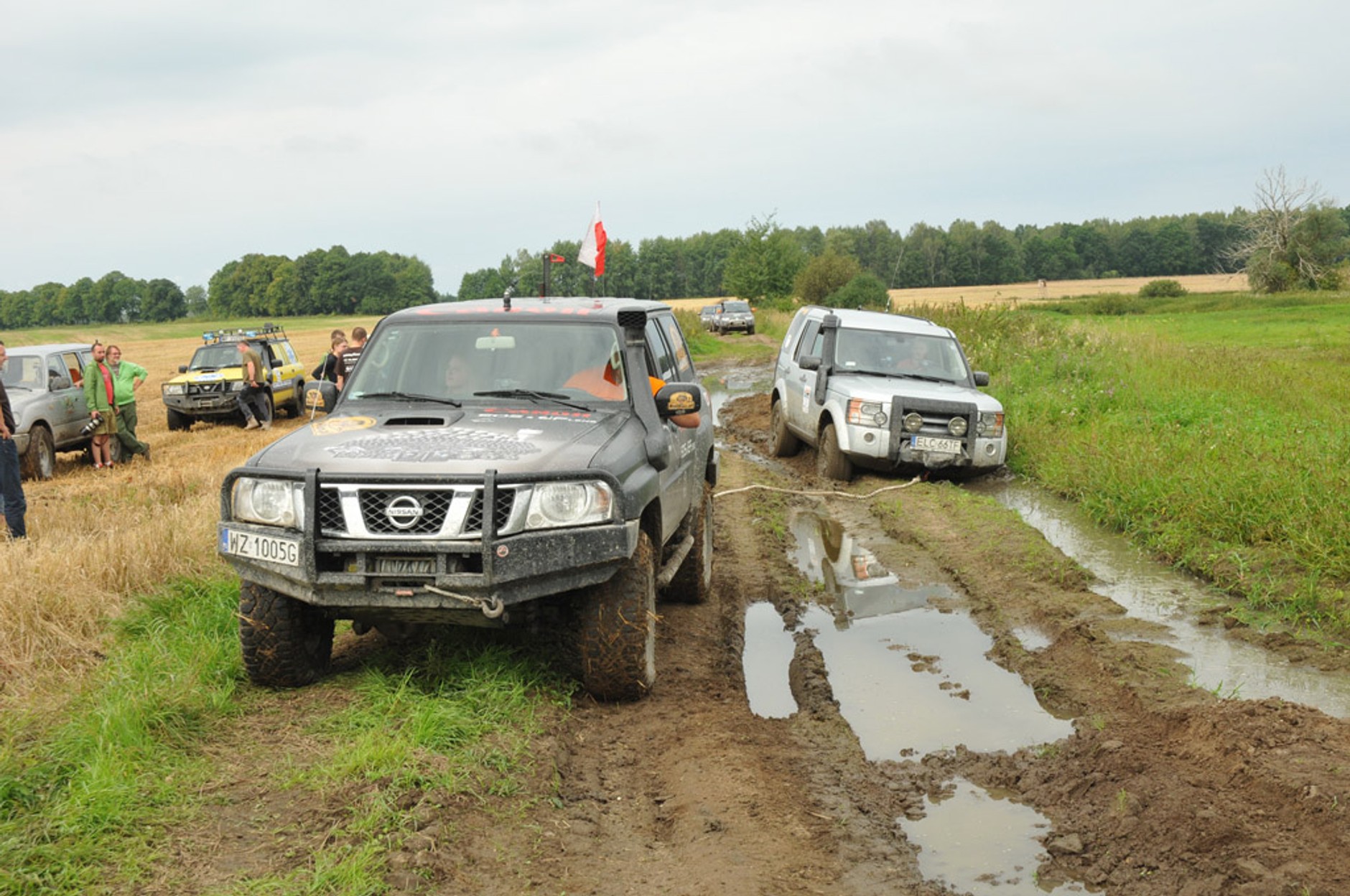 4x4 Family Adventure: baza pod namiotami
