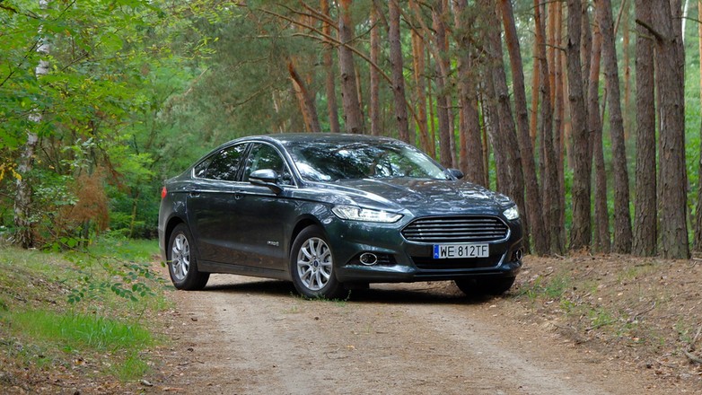 Ford Mondeo Hybrid