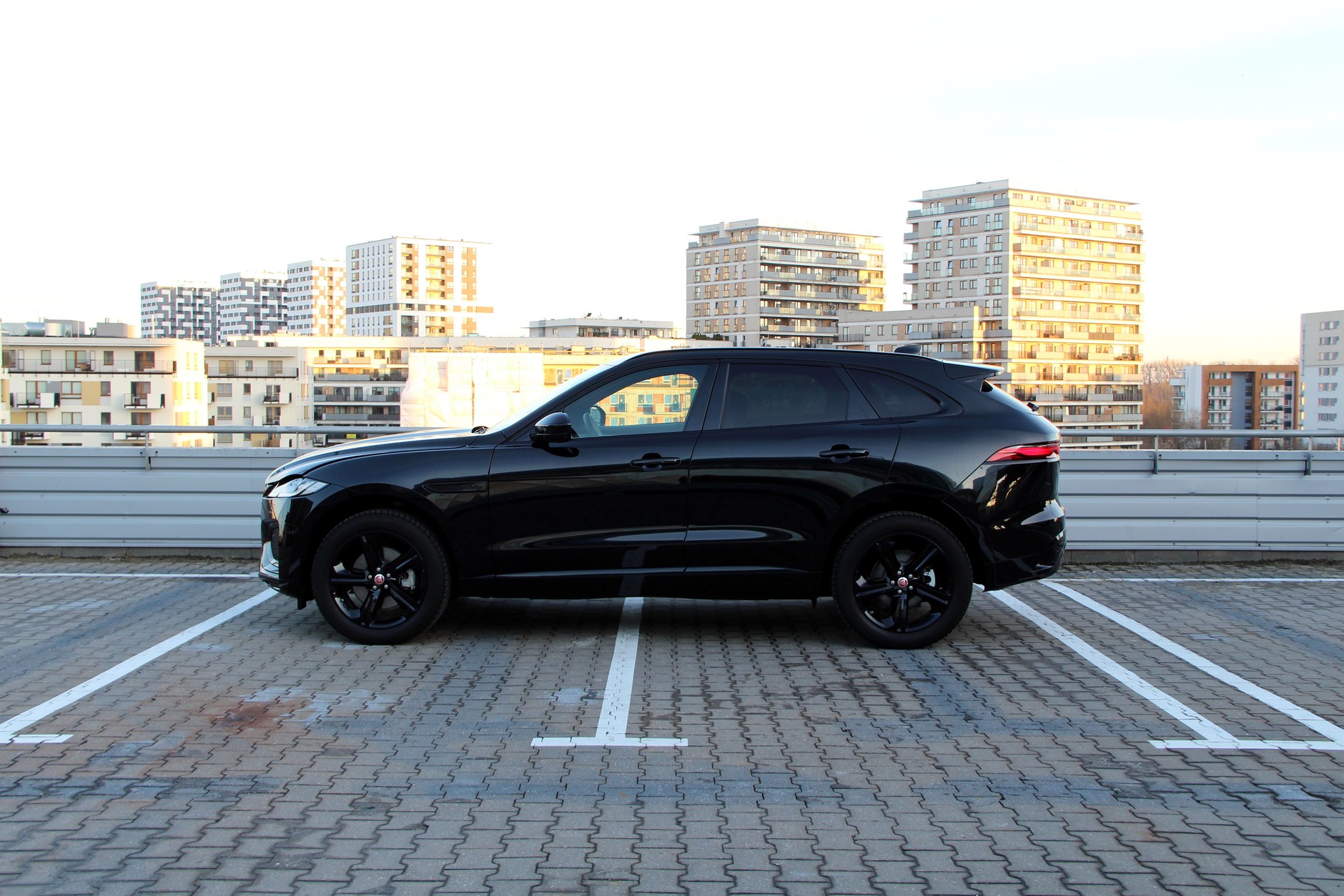 Jaguar F-Pace 2.0D R-Dynamic SE