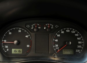 Ile macie punktów karnych? Jaki przebieg ma wasz samochód? Te informacje możecie sprawdzić w bazie CEPiK.