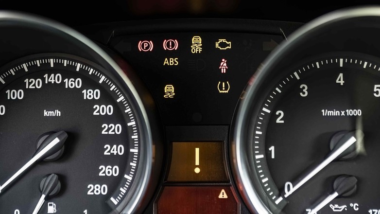 Ikonki w samochodzie