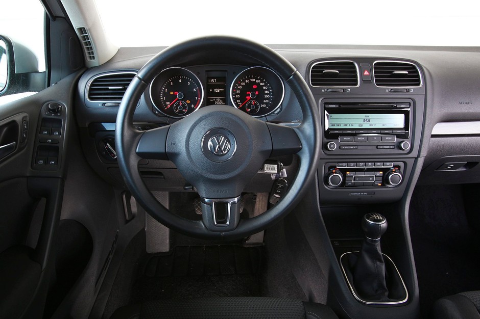 Nie uwierzysz, ale te auta mają 13 lub więcej lat! VW Golf 6 1.4 TSI Comfortline 2009