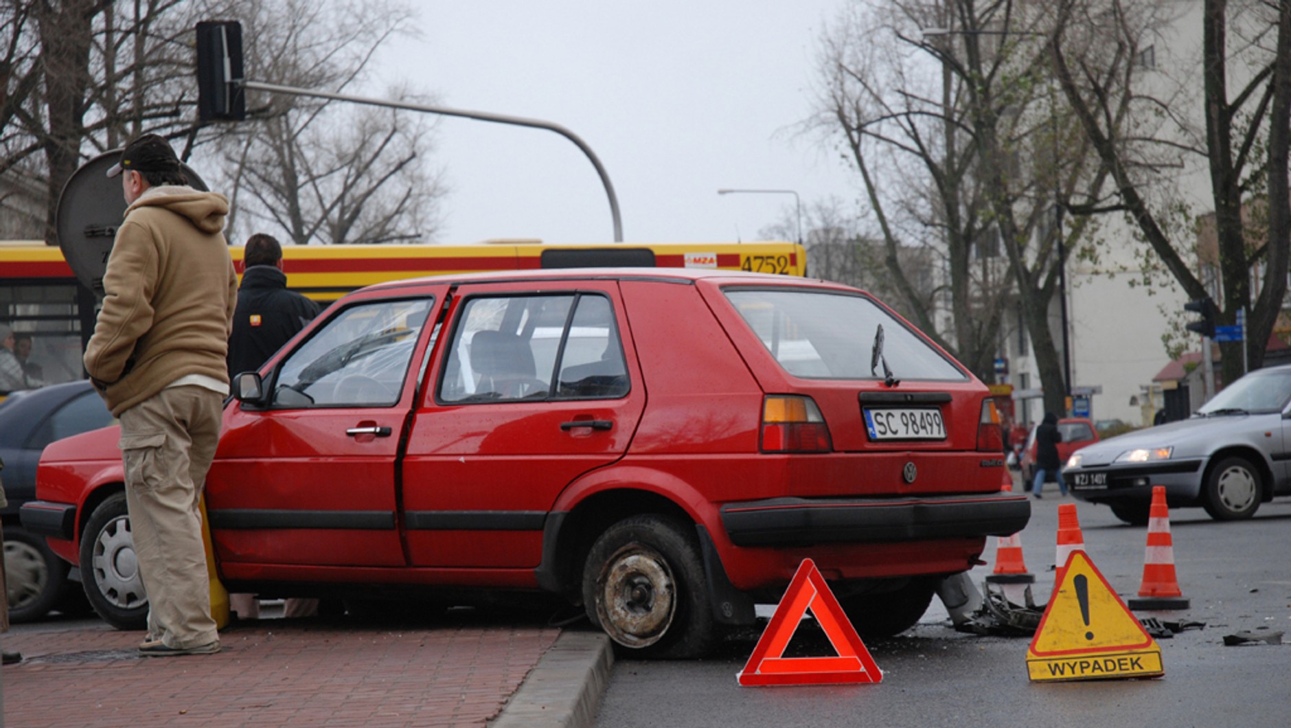 Kolizja i co dalej? Zobacz jak postępować, kiedy dojdzie do kolizji