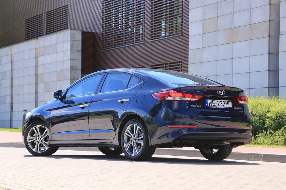 Hyundai Elantra 1.6 MPI