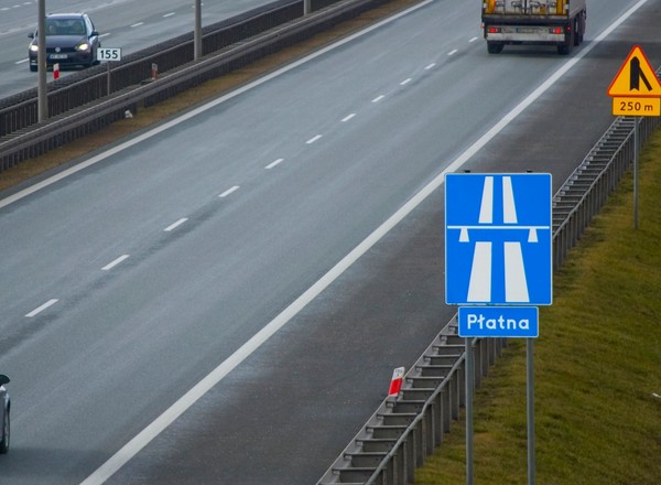 "Darmowe" autostrady są coraz droższe. Od dziś drożeje A2 – za przejazd zapłacisz tyle, co za paliwo