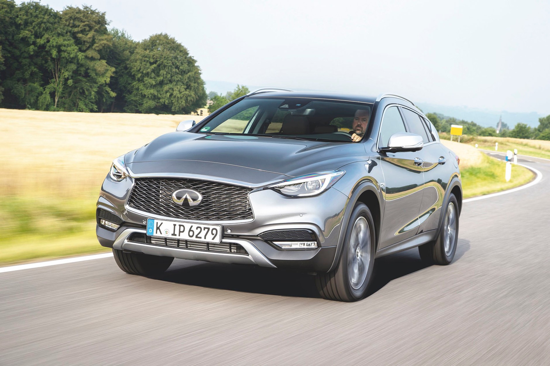 Infiniti QX30