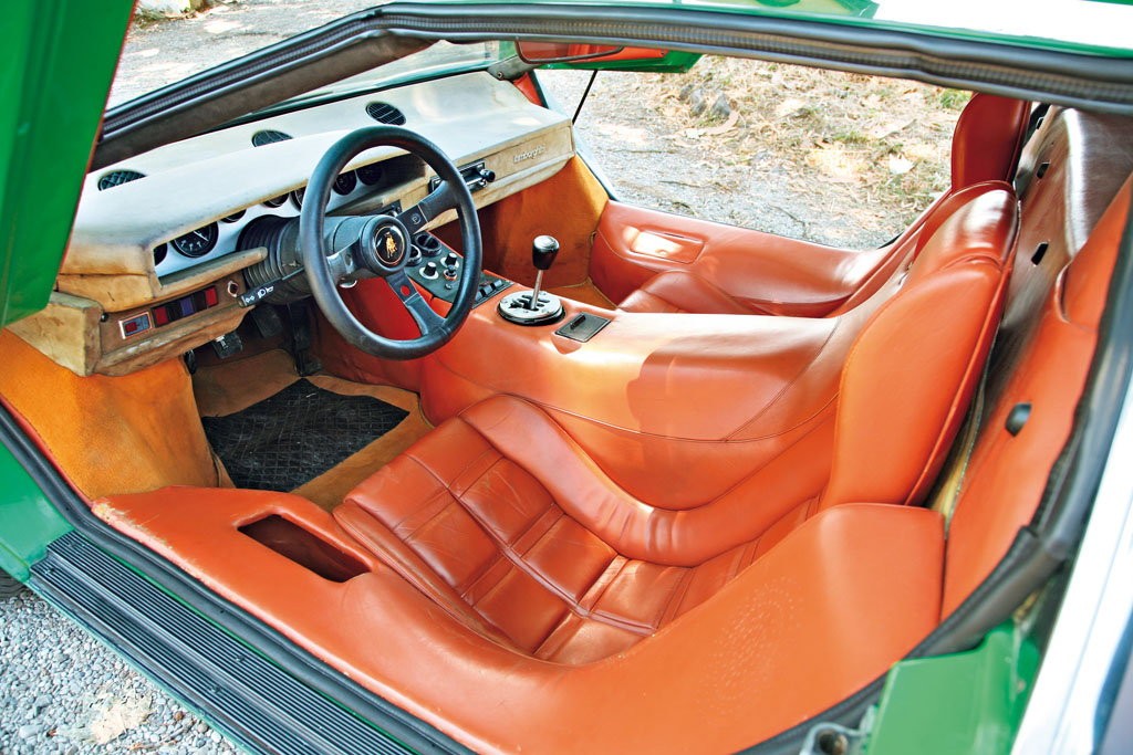 Pierwsze Lamborghini Countach - dzień z zielonym