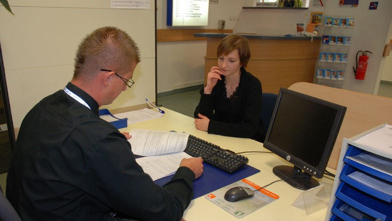 Jak skutecznie wypowiedzieć umowę ubezpieczenia OC?