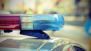 Pan Jarosław miał stłuczkę z żoną policjanta. Mieli wmówić winę kierowcy
