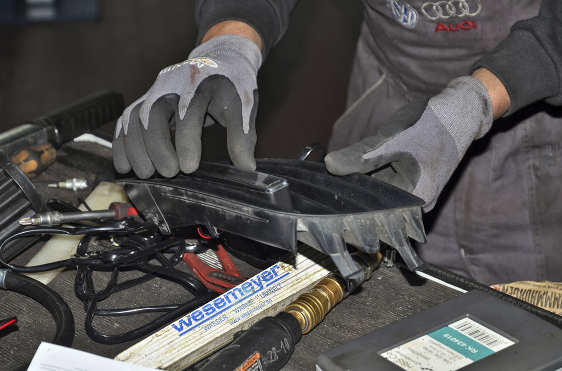 Montaż świateł do jazdy dziennej