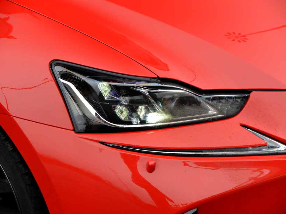 Lexus IS 200t