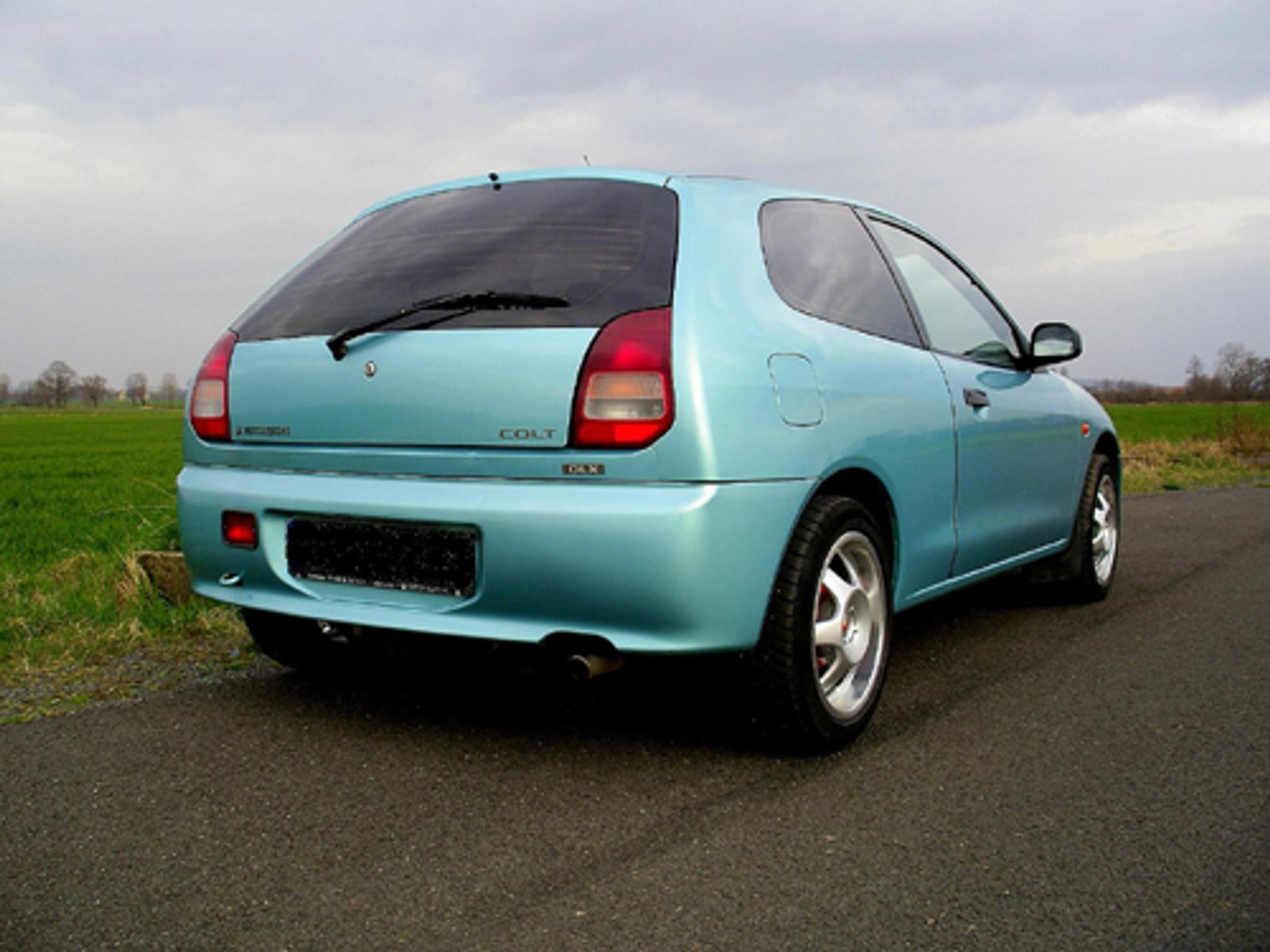 Mitsubishi Colt 1.3 97 - Japońska precyzja, jakość i wykonanie