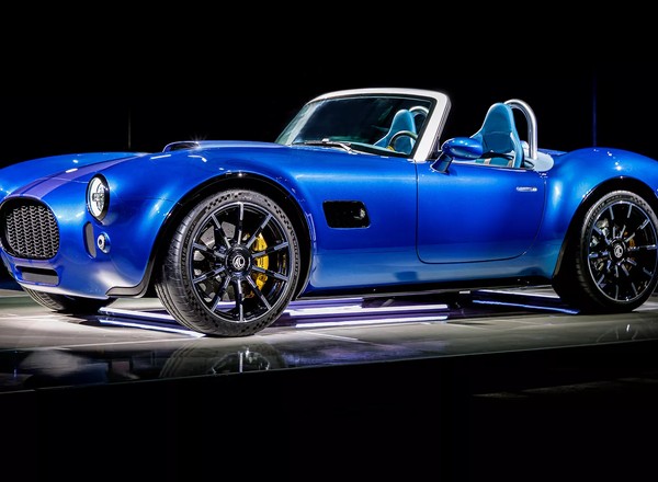 Nowe AC Cobra pokazany. Pod maską mocarny silnik V8