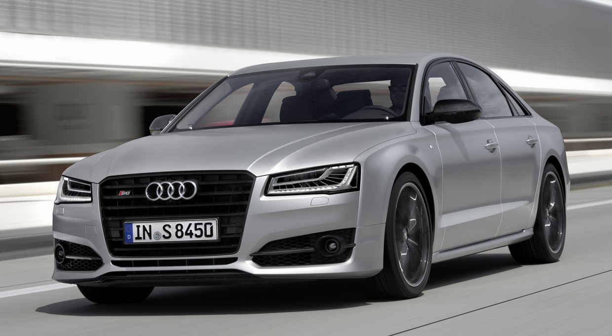 Audi S8 plus ma moc 605 KM i osiąga 305 km/h