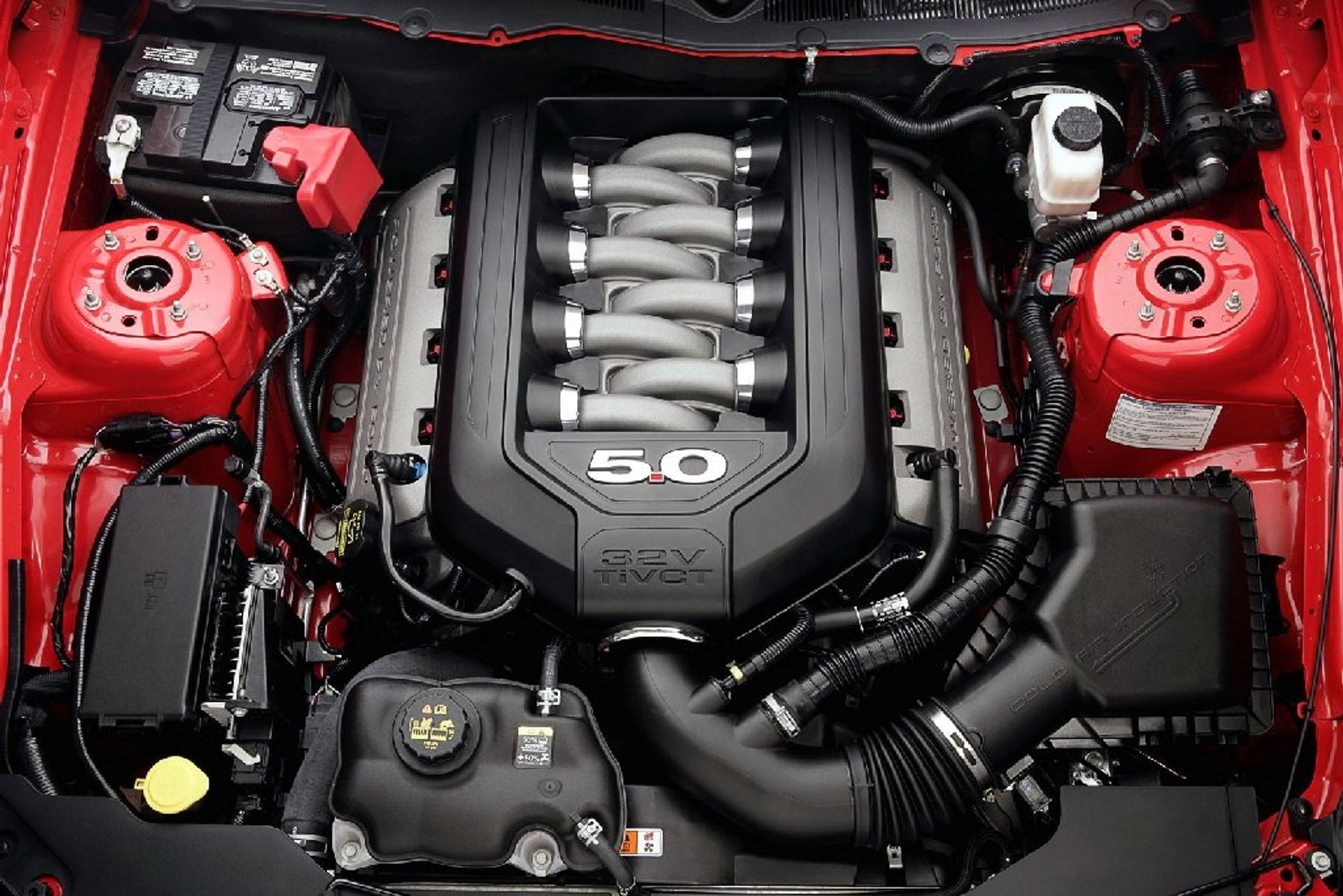 Ford Mustang GT - Oficjalne zdjęcia 400-konnego muscle cara