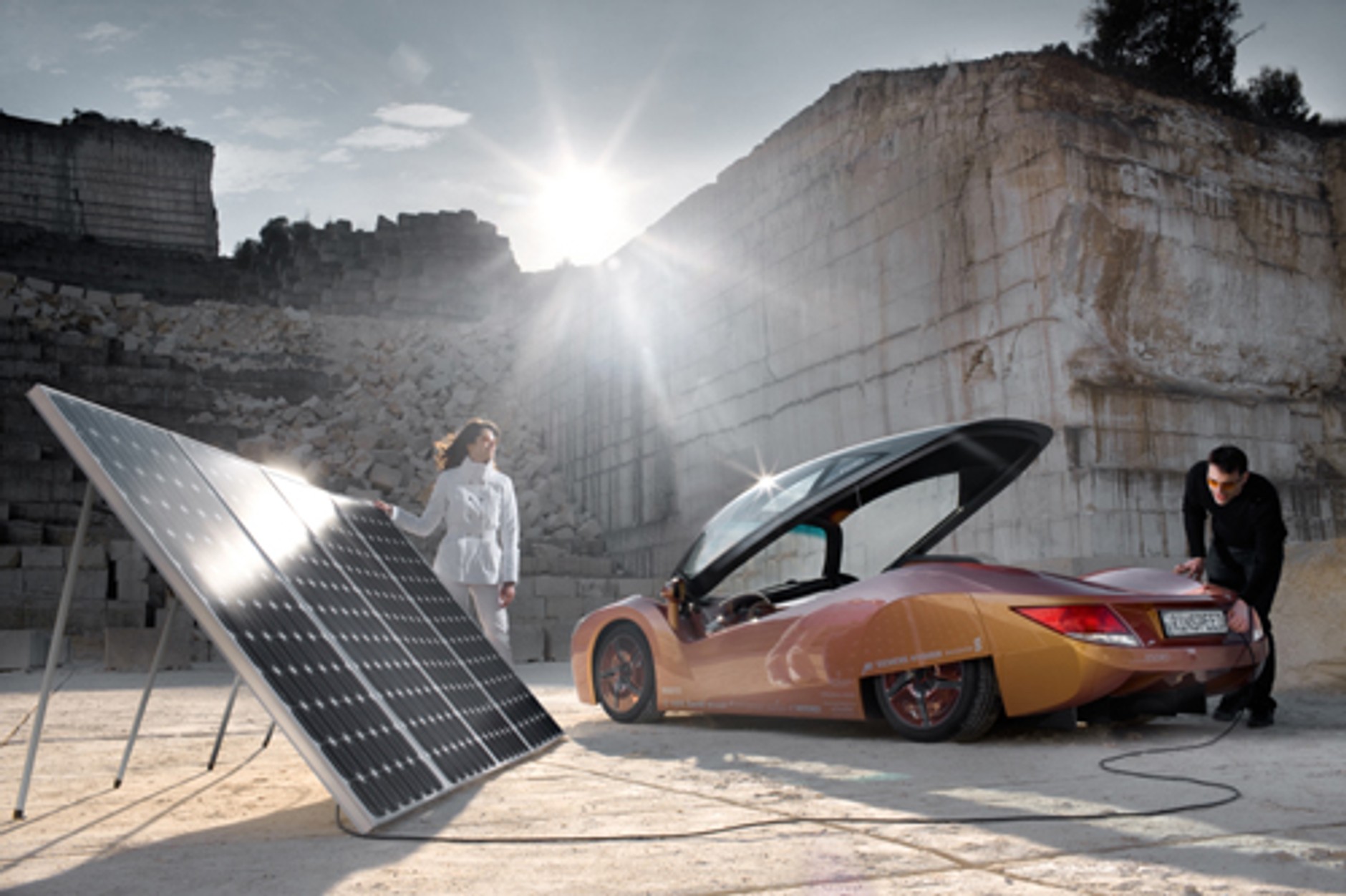 Rinspeed ichange to prawdziwy kameleon