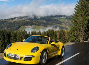 Jak jeździ Porsche 911 Carrera 4s?