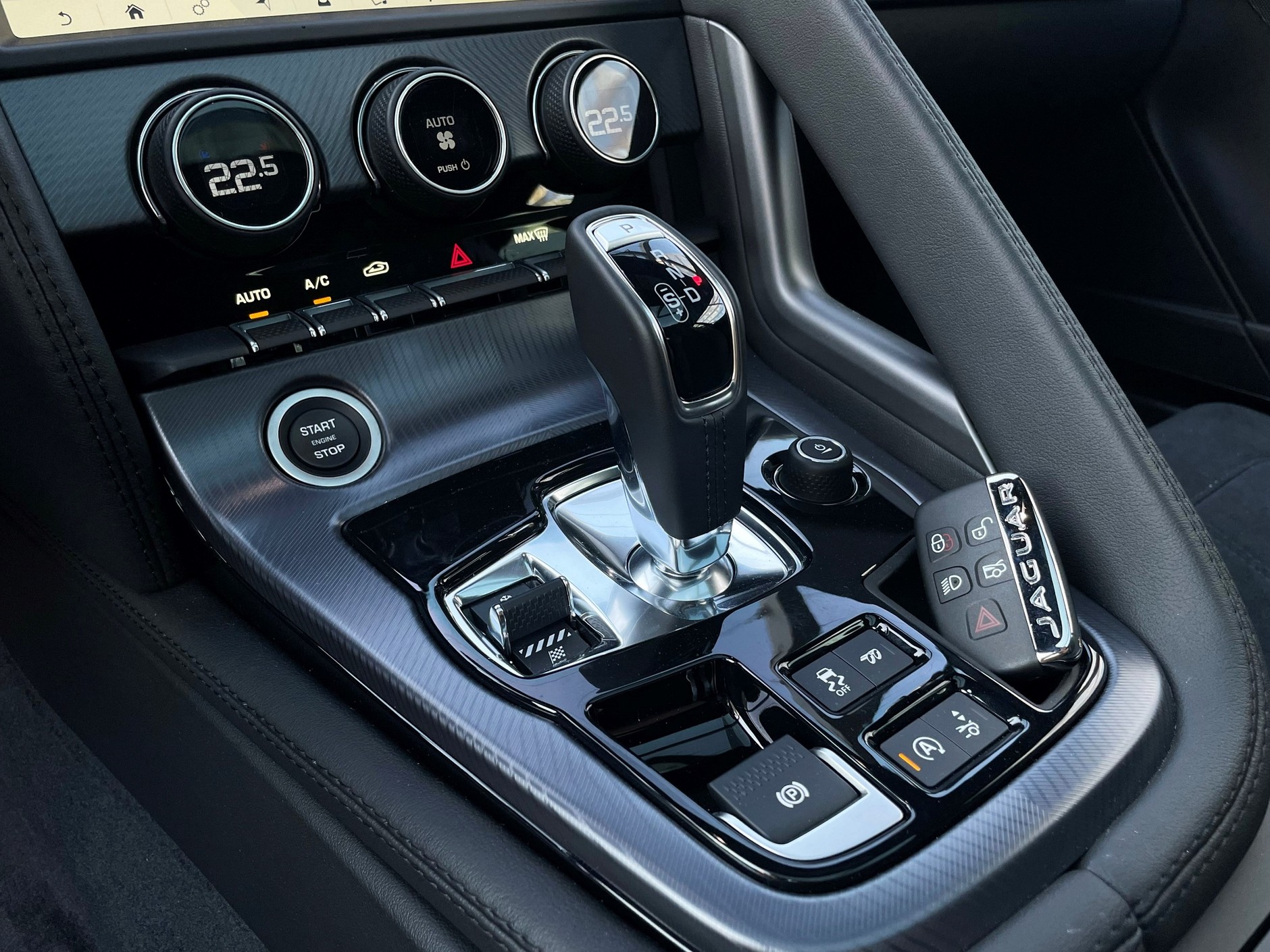 Jaguar F-Type Coupé 2.0 P300 R-Dynamic