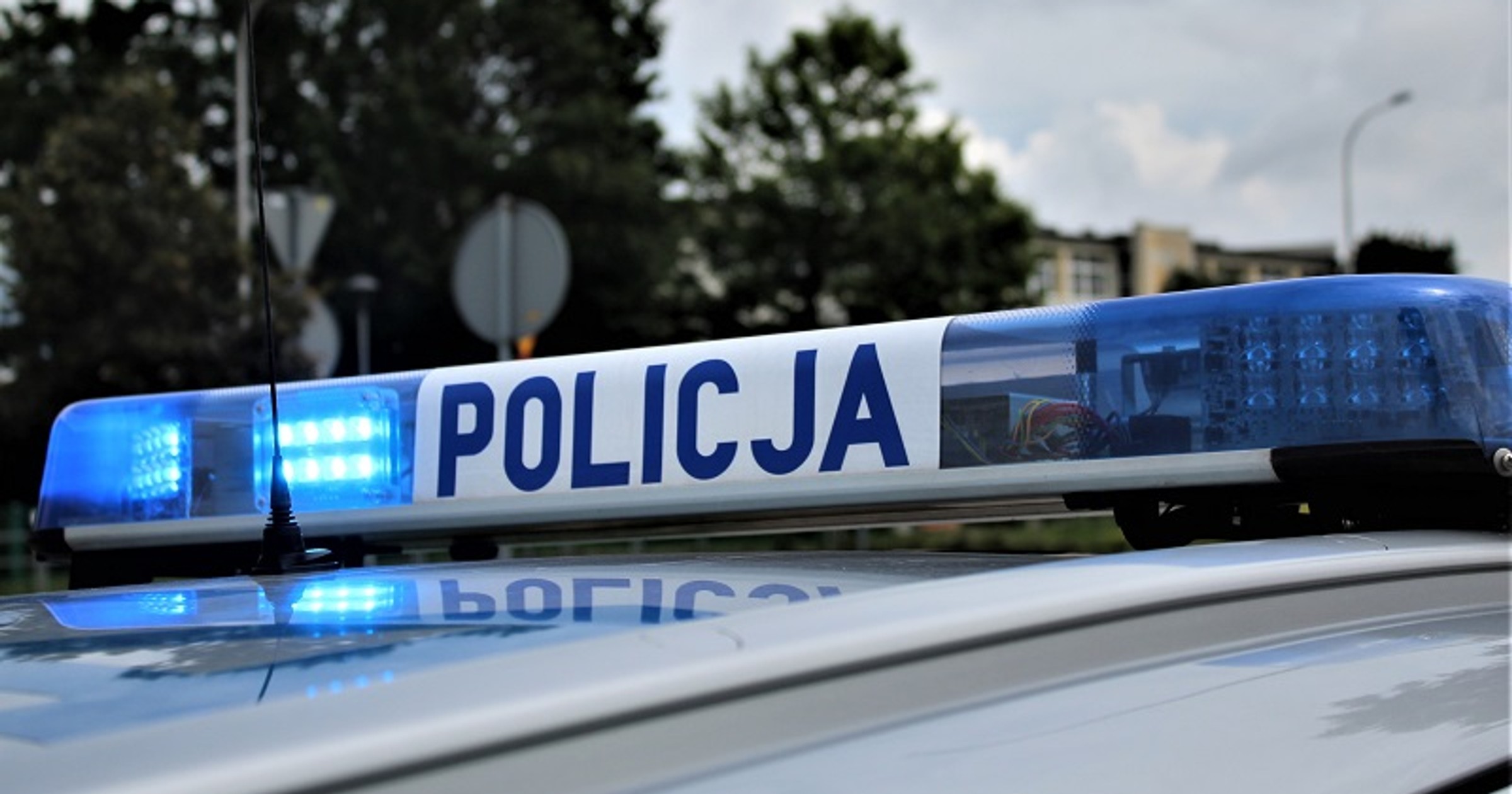 Policjanci zatrzymali do rutynowej kontroli kierowcę VW. Nie miał jednego zakazu