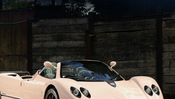 Różowa Zonda na sprzedaż