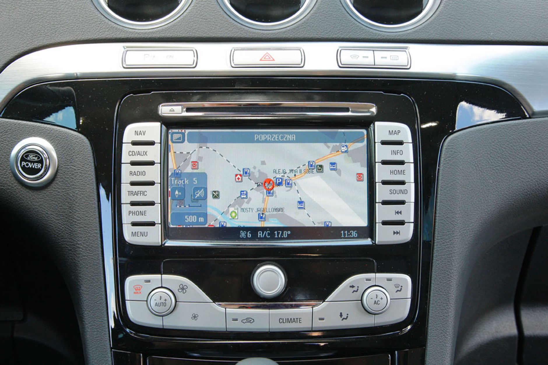 Ford S-Max 2.0 T: Zmiany zgodne z trendem