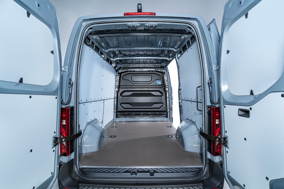 Nissan Interstar