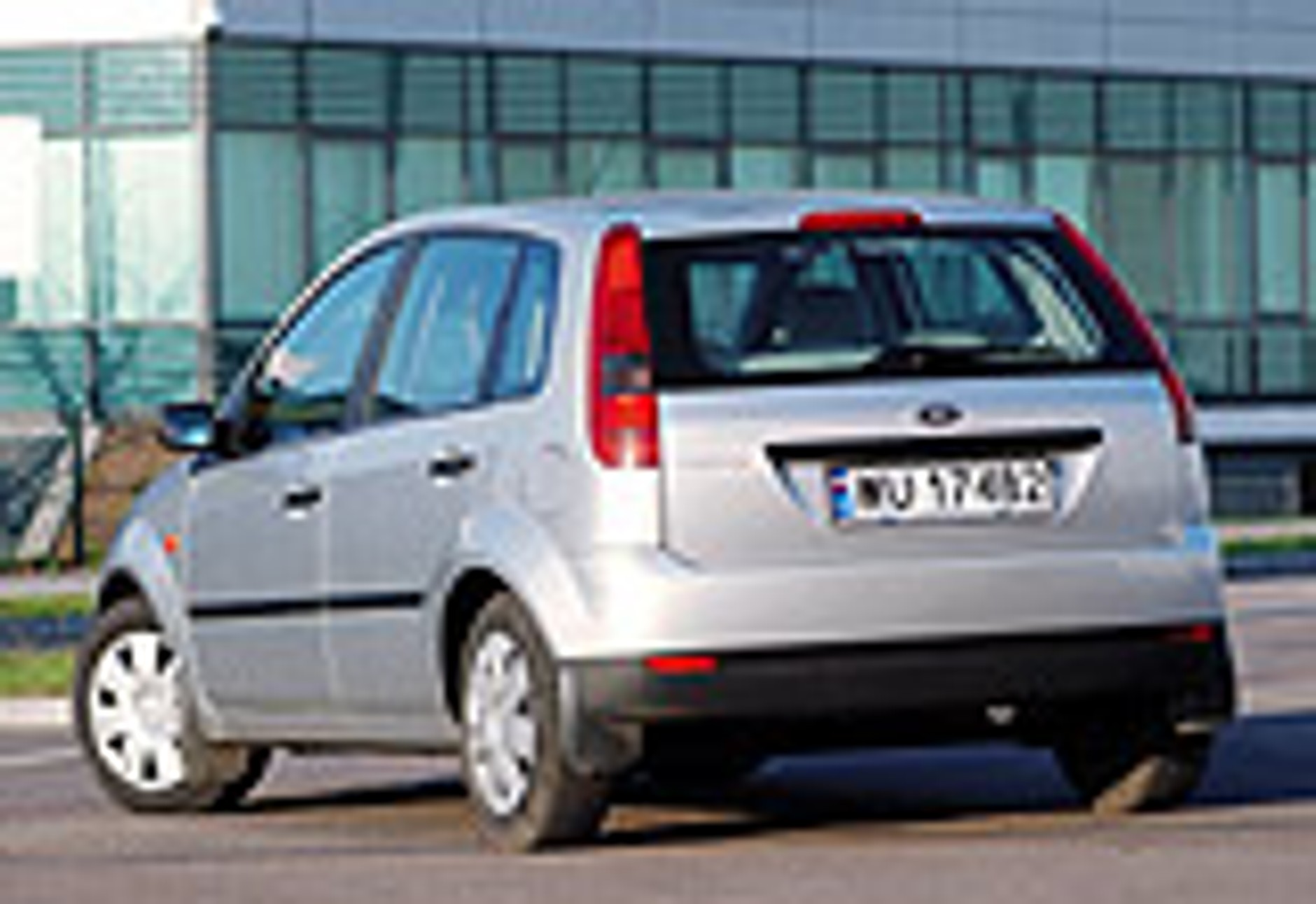 Odmienne szkoły stylistyki