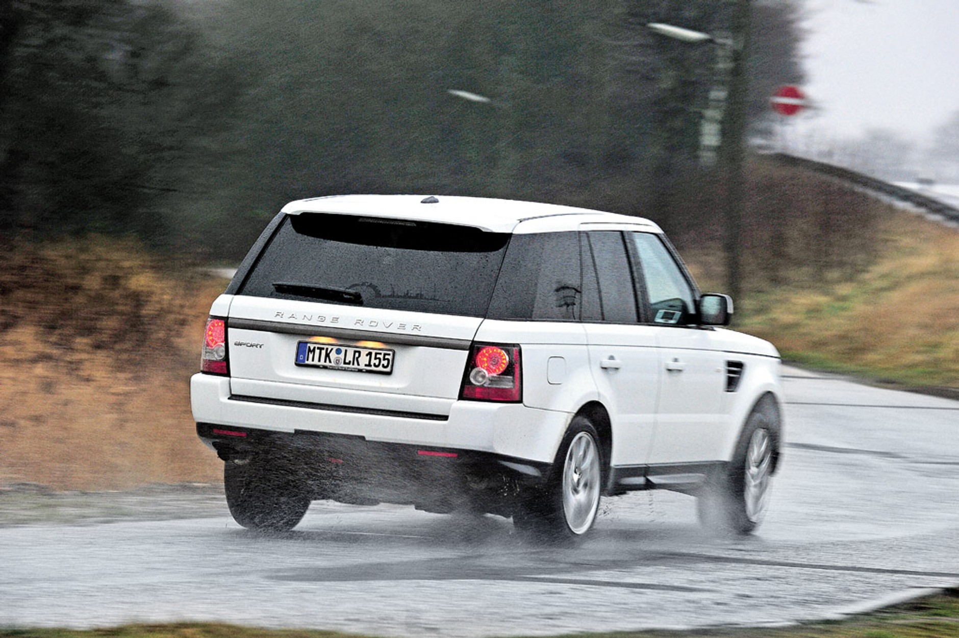 Mercedes ML kontra Range Rover Sport i Volkswagen Touareg: komfortowi podróżnicy
