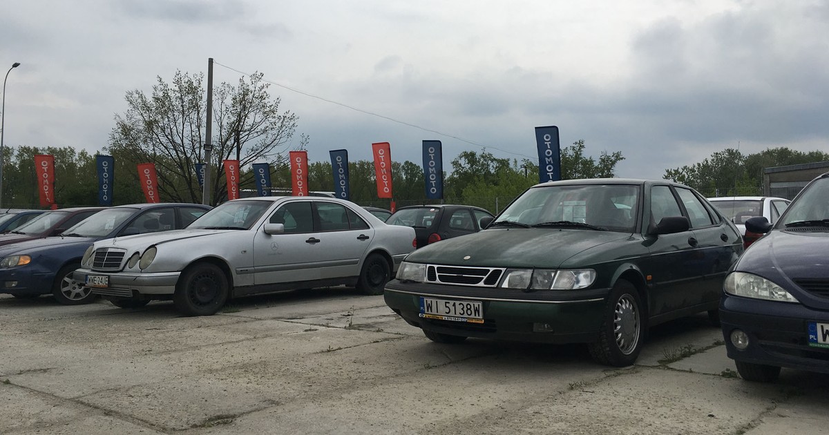 Auto za grosze - spradzamy ofertę komisów z tanimi samochodami
